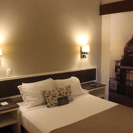 Hotel Plaza Revolucion-2